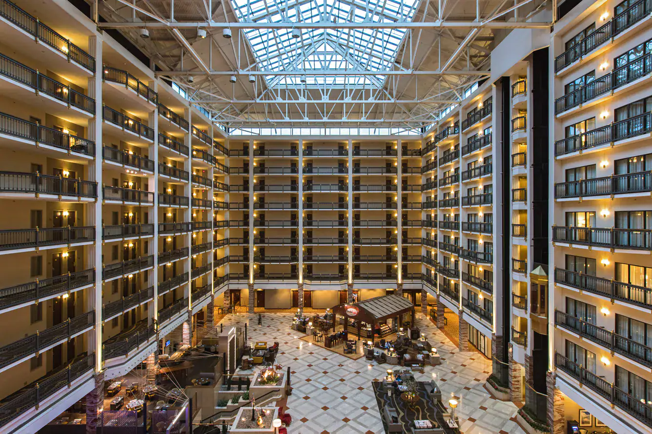 aussh-atrium-0148-hor-clsc